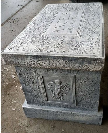 Angel Bench